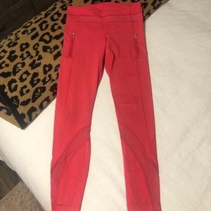 Lululemon leggings size 6